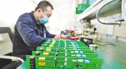 衡水新聞網 光電科技領域技術開發助力產業升級